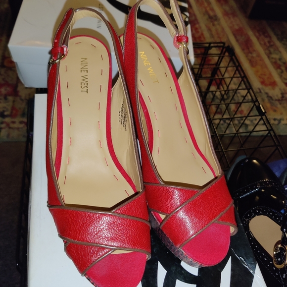 Shoes - Picture 3 of 5